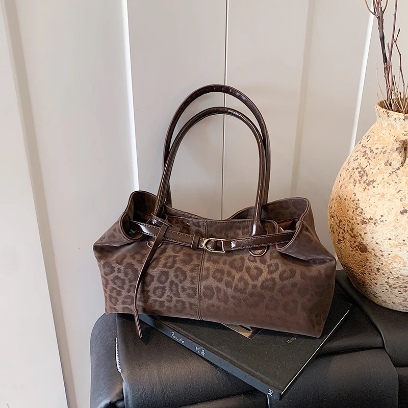 Women Hand Bags Sale - Bolsos de hombro con cerrojo de